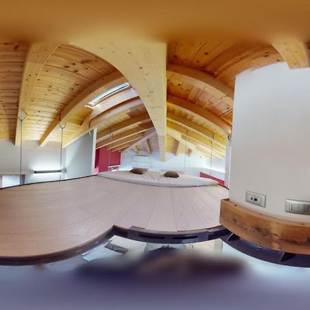 Holiday House Viola Tirano Dış mekan fotoğraf